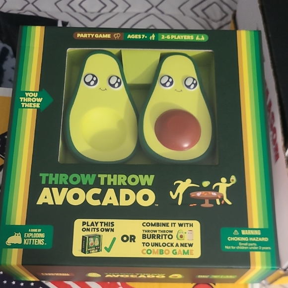Throw Throw Avocado Game - Green and Brown - Picture 1 of 1